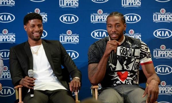 BURTON团队新赛季多点开花，苏翊鸣连夺FIS大跳台两站冠军（新赛季BURTON势头强劲，苏翊鸣包揽FIS大跳台两站桂冠）