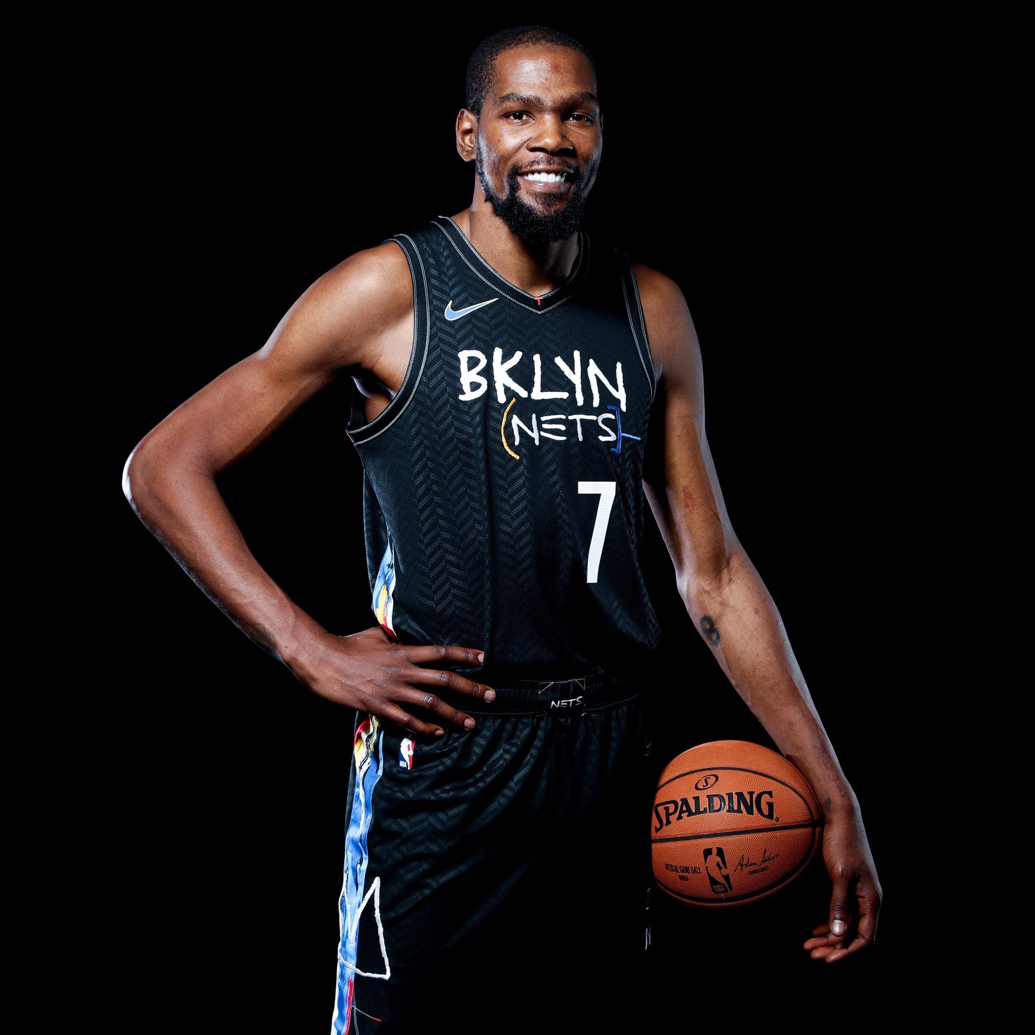 卢指导：哈登和伦纳德正全力投入扭转颓势，前者知道如何打球（卢指导：哈登与伦纳德全力以赴扭转颓势，哈登很清楚该怎么打）