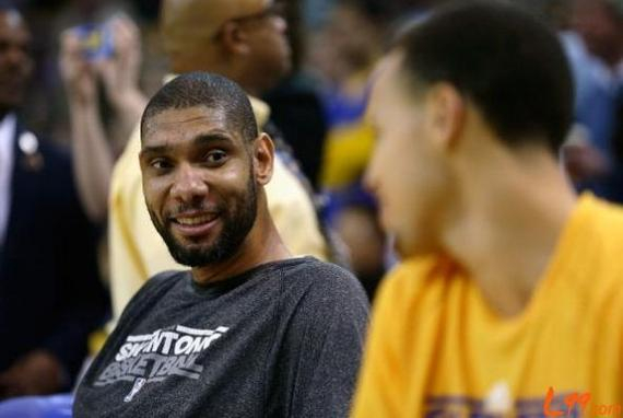 今夜时隔1个月重回伯纳乌！皇马此前六连客：2胜3平1负（阔别伯纳乌一月，皇马今夜回归：六连客2胜3平1负）