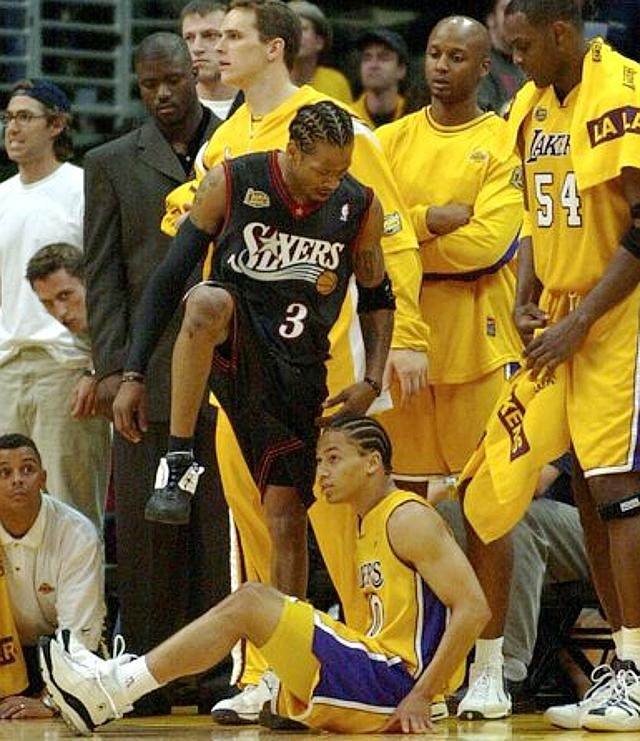 海港亚冠赛前Vlog：吉祥物伊戈已量产；林皇再度作客上海滩（海港亚冠赛前Vlog：伊戈吉祥物量产到位，林皇再访上海滩）