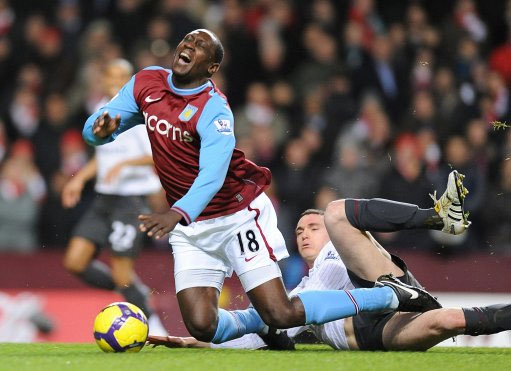 报16连胜终结之仇！凯恩破门追平姆巴佩，拜仁3-2柏林联合三线狂飙（复仇之战！凯恩建功追平姆巴佩，拜仁3-2险胜柏林联合三线高歌猛进）