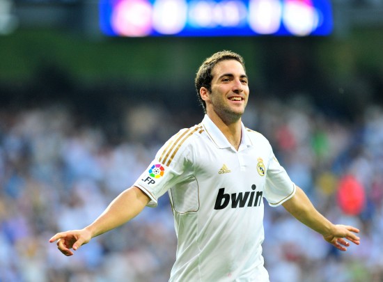 英超CEO：我们不会缩减至18队；夏季系列赛2027年继续举办（英超CEO：联赛不减至18队，夏季系列赛将于2027年继续举行）